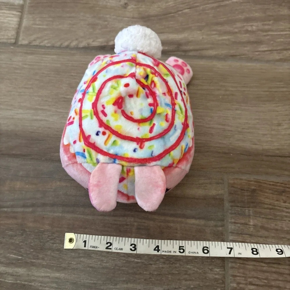 Cookeez Makery Baked Treatz BUNNY Cinnamon Swirl 6